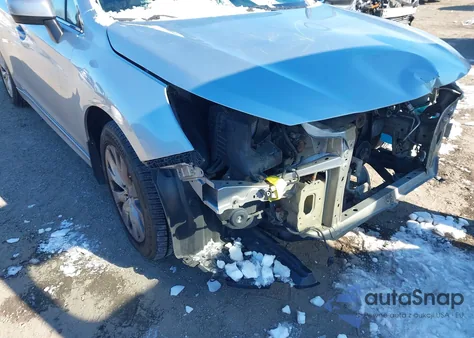 2015 Subaru Legacy 2.5I Premium z USA, uszkodzony, nr VIN 4S3BNAC63F3048745